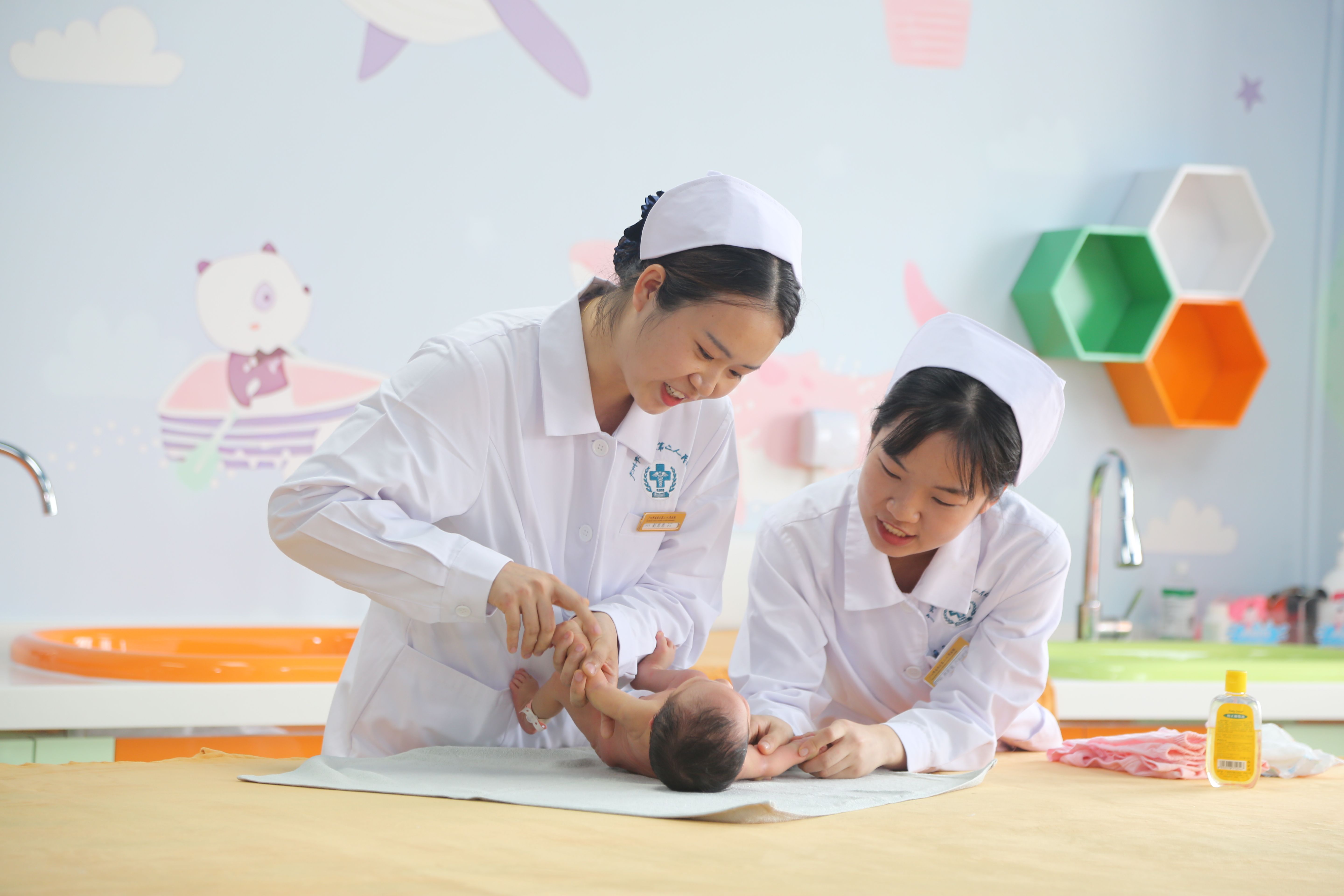 1635815167437257.jpg 9-1产科洗婴室.jpg